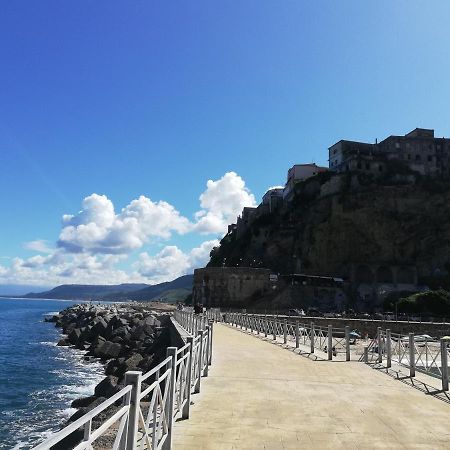ピッツォLa Porta Sul Mareアパートメント エクステリア 写真